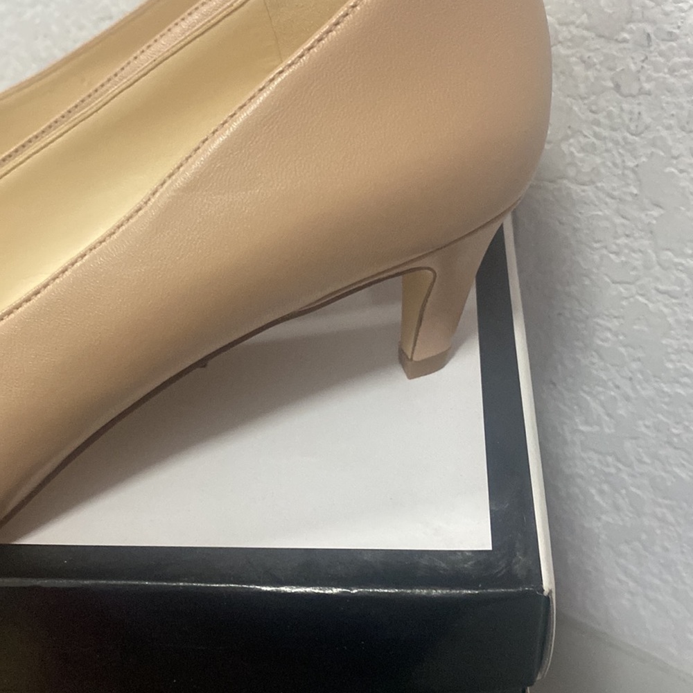 Pumps - Picture 3 of 7